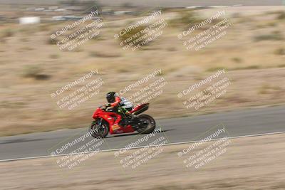 media/Apr-20-2025-AHRMA (Sun) [[393a79c373]]/Race/Group 11 early race/Turn 4b/